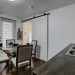 Artful 3Br In Montreal Village Zp0