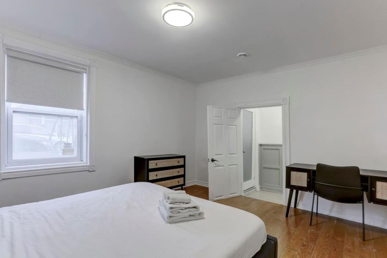 Artful 3br In Village Zp0 * Montreal