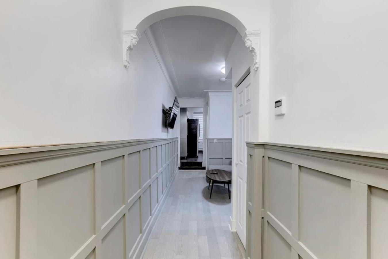 Apartment Artful 3br In Village Zp0 Montreal