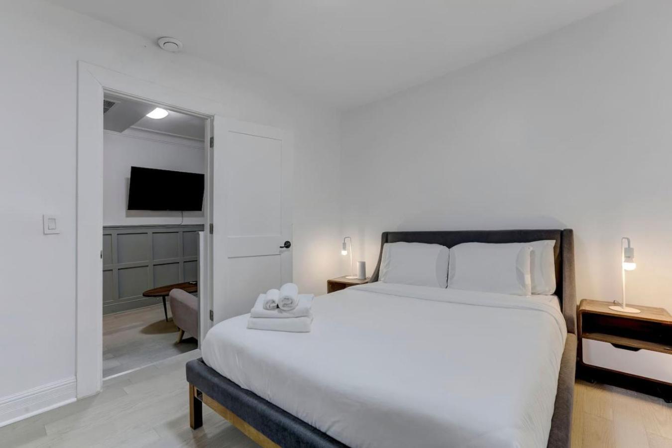 Apartment Artful 3br In Village Zp0