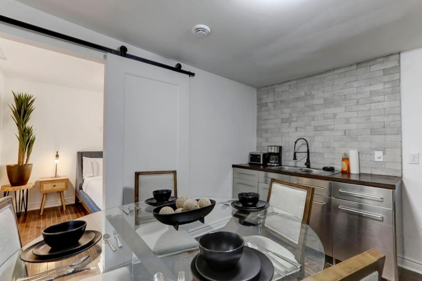 Artful 3br In Village Zp0 Apartment *